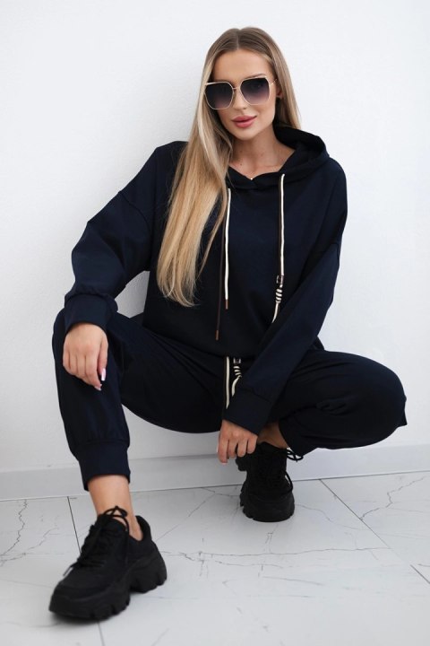 Komplet Punto Milano Winter bluza z kapturem + spodnie granatowy Komplet Punto Milano Winter bluza z kapturem + spodnie granatowy