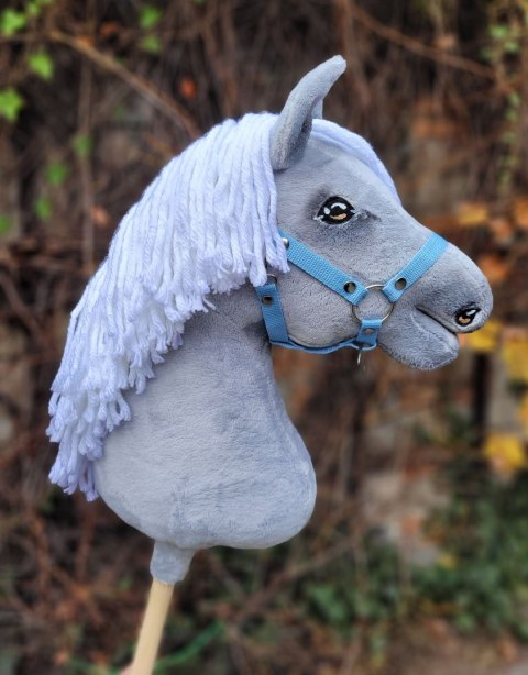 Hobby Horse Duży koń na kiju Premium - siwy z białą grzywą A3 Hobby Horse Duży koń na kiju Premium - siwy z białą grzywą A3