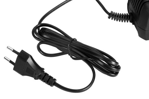 Wiertarko-wkrętarka aku Energy+ 18V, Li-Ion, zdejmowany uchwyt 10 mm, 2 aku 2Ah, ład, walizka Wiertarko-wkrętarka aku Energy+ 18V, Li-Ion, zdejmowany uchwyt 10 mm, 2 aku 2Ah, ład, walizka