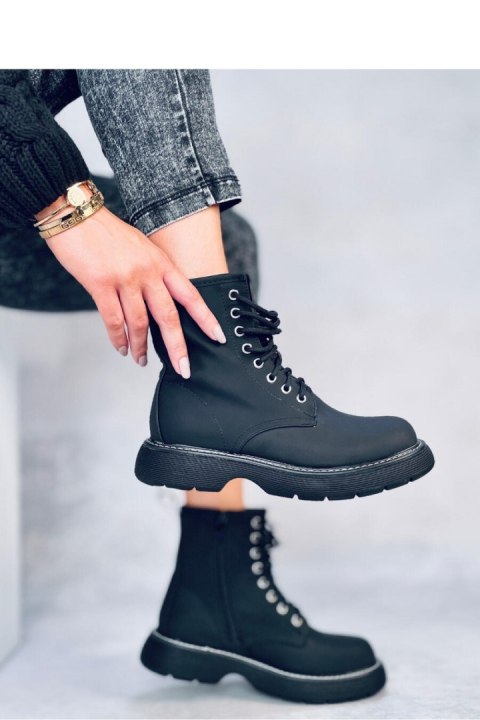 Botki sznurowane PEDDY BLACK - Inello Inello Botki sznurowane PEDDY BLACK - Inello Inello