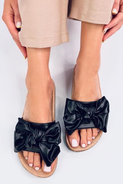 Sandał Klapki korkowe z kokardą BUSSI BLACK - Inello Inello Sandał Klapki korkowe z kokardą BUSSI BLACK - Inello Inello