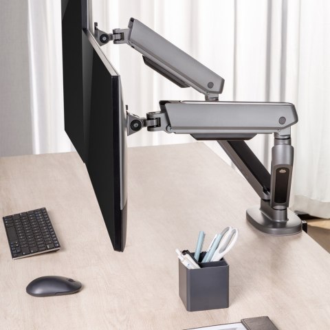Uchwyt na dwa monitory gamingowy NanoRS, podświetlenie LED RGB, 17-32", max. 9kg, VESA 75x75 / 100x100, RS166 Uchwyt na dwa monitory gamingowy NanoRS, podświetlenie LED RGB, 17-32", max. 9kg, VESA 75x75 / 100x100, RS166