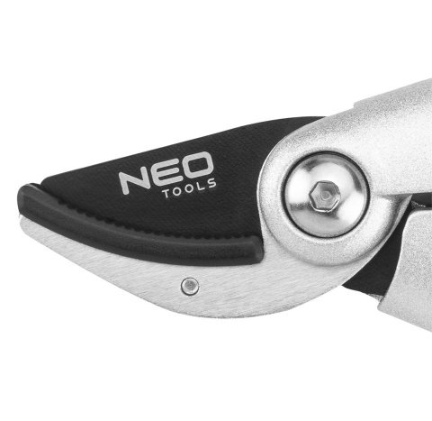 Sekator kowadełkowy 210 mm, zakres do 20 mm, aluminiowy, uchwyt pokryty gumą TPR Sekator kowadełkowy 210 mm, zakres do 20 mm, aluminiowy, uchwyt pokryty gumą TPR