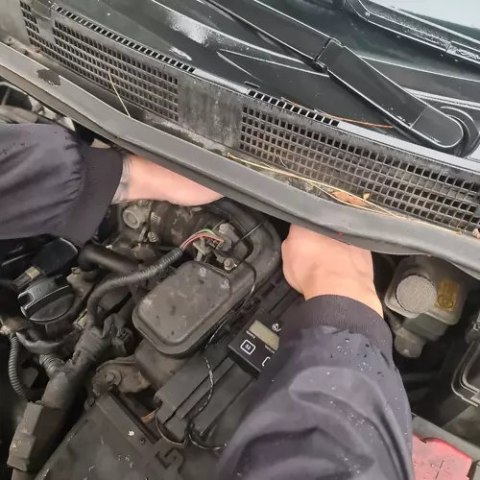Licznik motogodzin pracy silnika Xtrobb 19926 Licznik motogodzin pracy silnika Xtrobb 19926