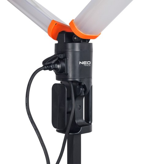 Lampa podwójna 360 stopni 2x4300lm Lampa podwójna 360 stopni 2x4300lm