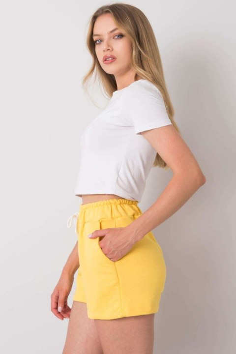 Szorty Damskie Model RV-SN-6700.20X Yellow - Rue Paris Rue Paris Szorty Damskie Model RV-SN-6700.20X Yellow - Rue Paris Rue Paris